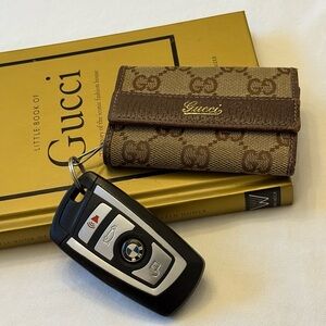 Gucci Monogram Key Holder